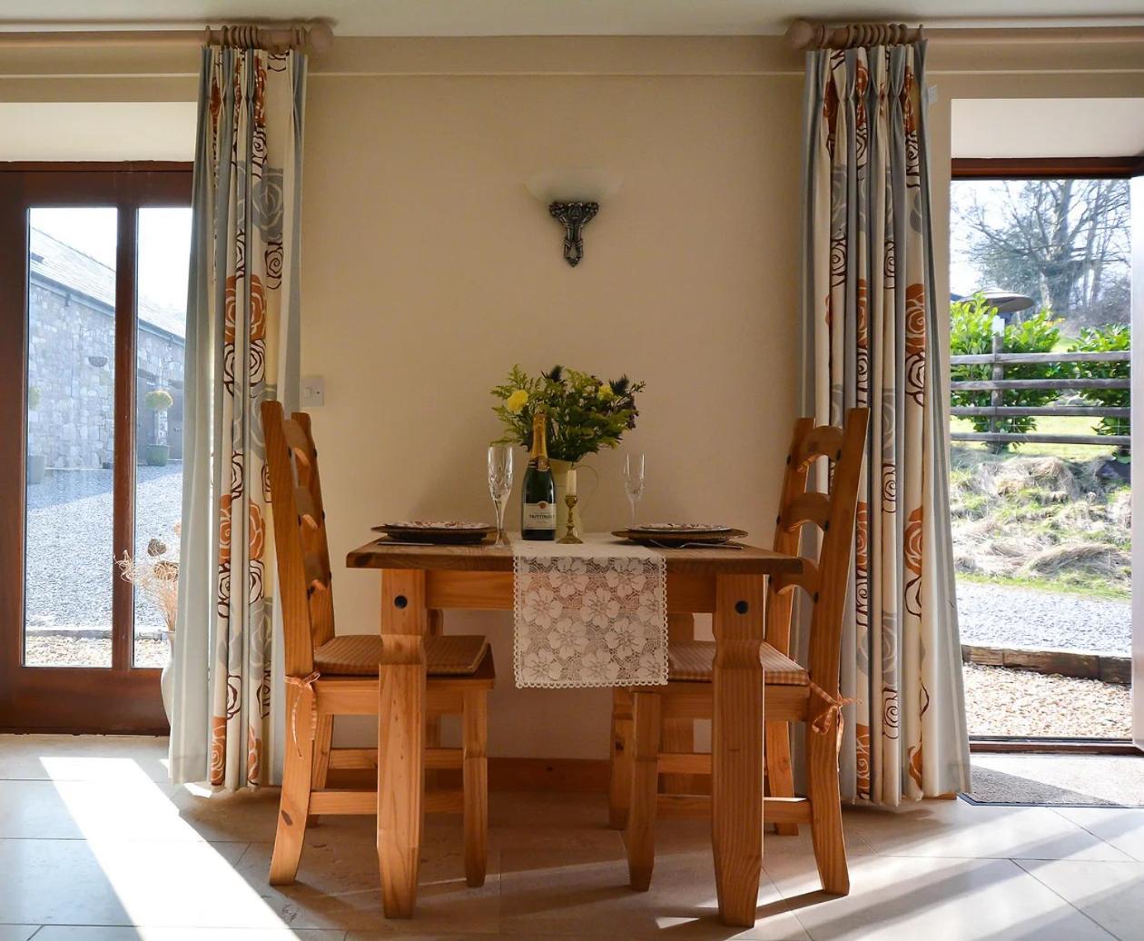 Rhiwddu Barns Holiday home *